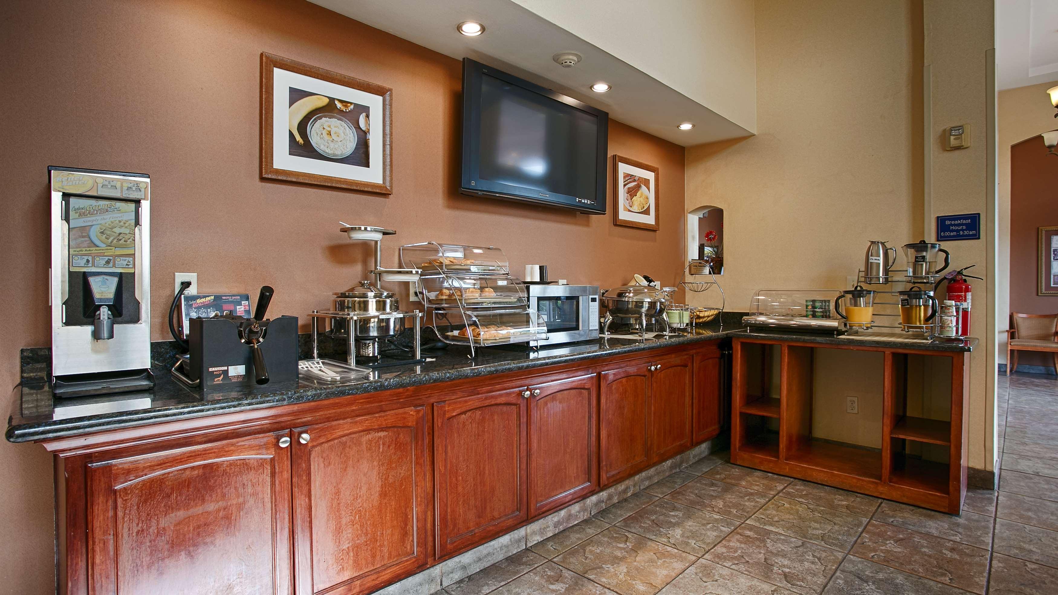 Best Western I-5 Inn & Suites Lodi Esterno foto