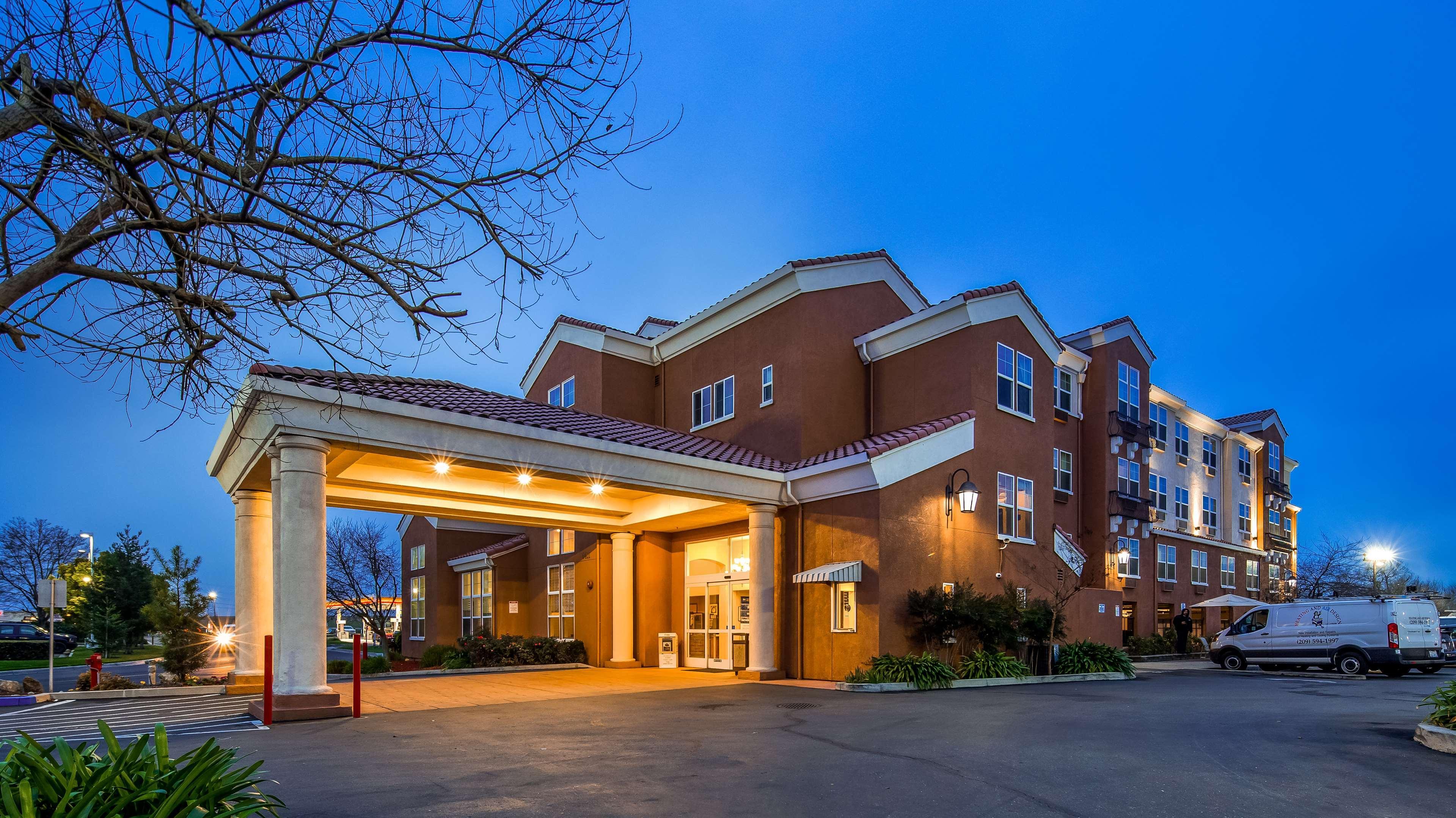 Best Western I-5 Inn & Suites Lodi Esterno foto